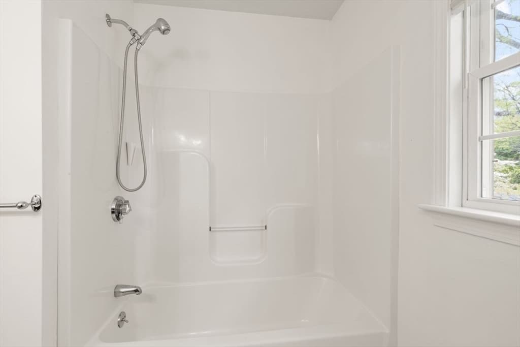 Condominium at 39 Brewster Rd # 39, Stoughton MA 02072, photo 26 of 37