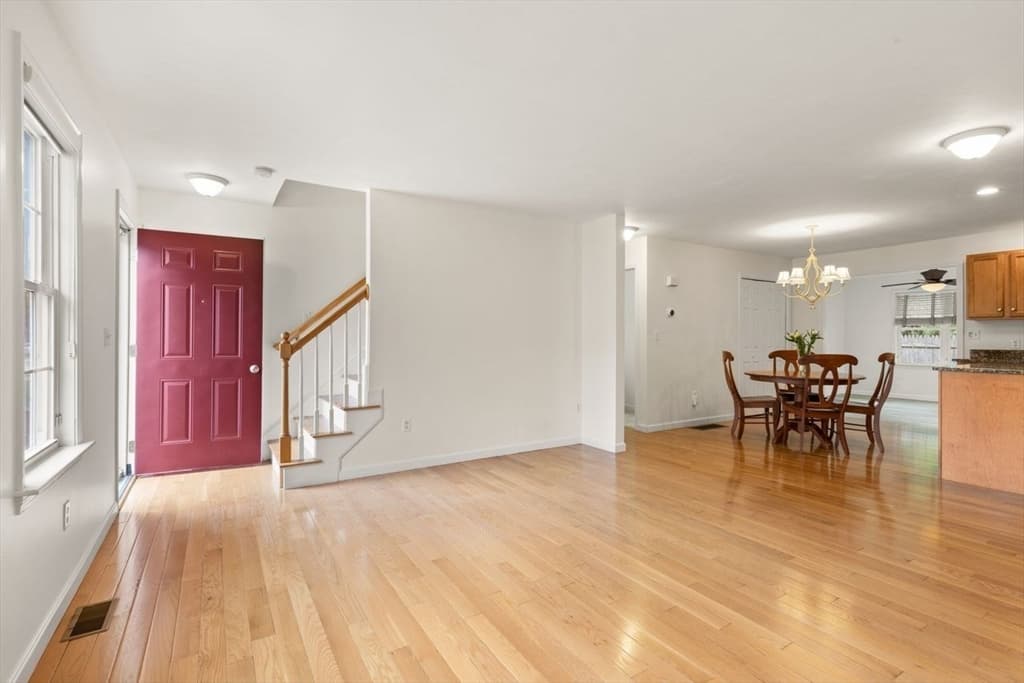 Condominium at 39 Brewster Rd # 39, Stoughton MA 02072, photo 5 of 37