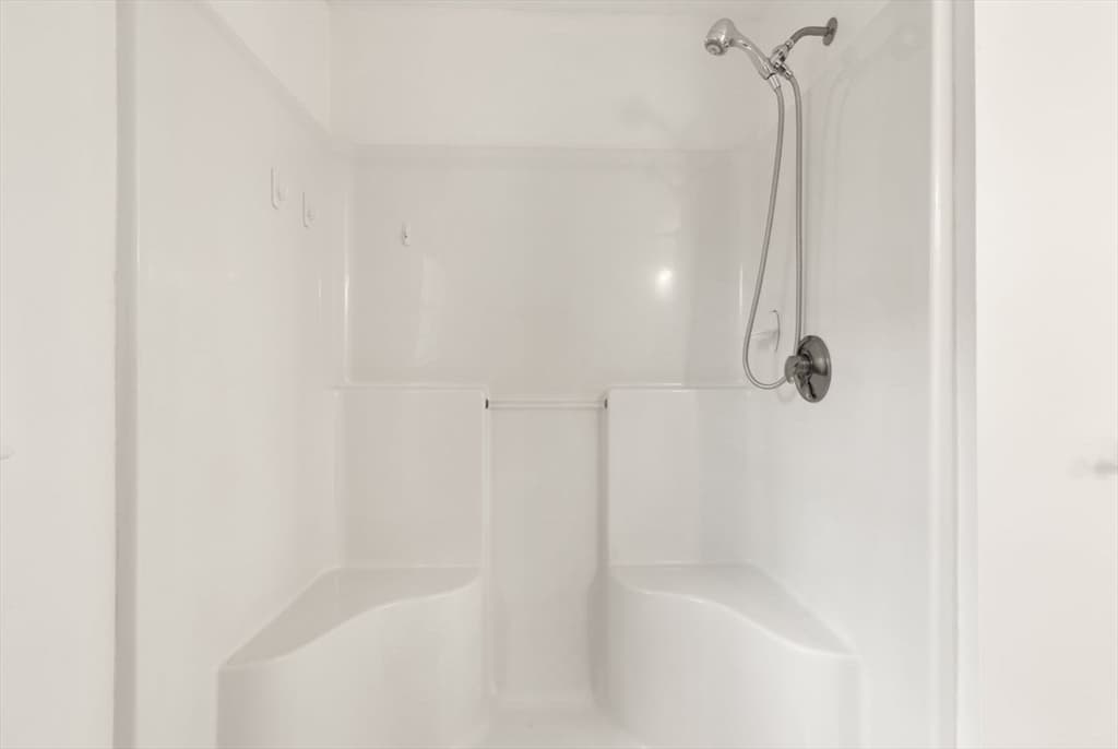 Condominium at 39 Brewster Rd # 39, Stoughton MA 02072, photo 20 of 37