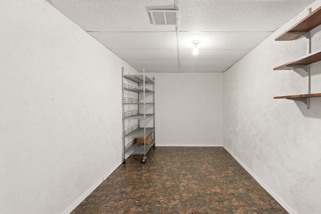 Condominium at 39 Brewster Rd # 39, Stoughton MA 02072, photo 31 of 37