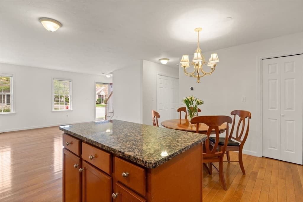 Condominium at 39 Brewster Rd # 39, Stoughton MA 02072, photo 8 of 37