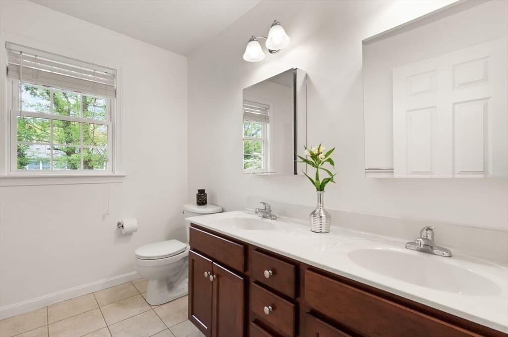Condominium at 39 Brewster Rd # 39, Stoughton MA 02072, photo 25 of 37