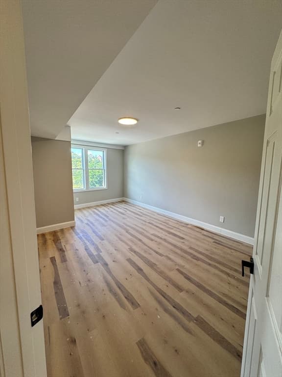 605 Millbury St, Worcester MA 01604 photo 16