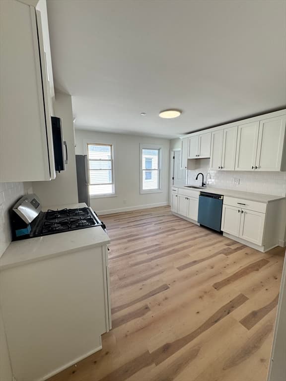 605 Millbury St, Worcester MA 01604 photo 19