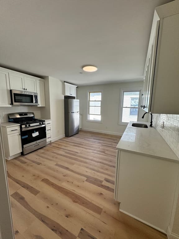 605 Millbury St, Worcester MA 01604 photo 21