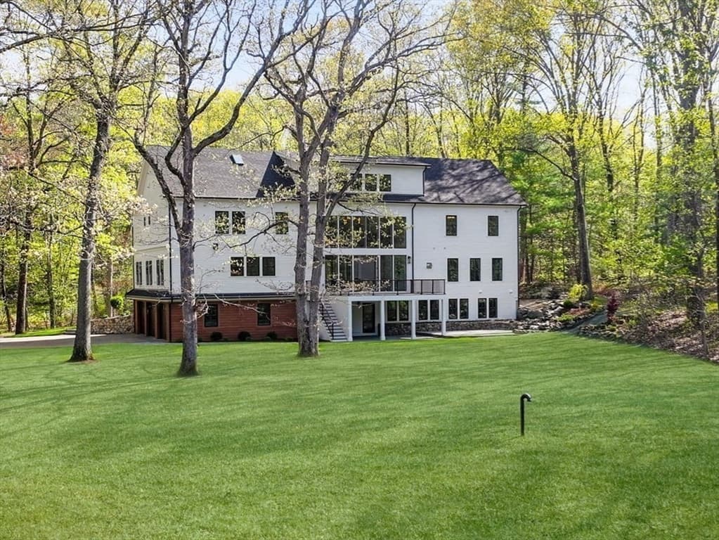 82 Deer Path Ln, Weston MA 02493 photo 40