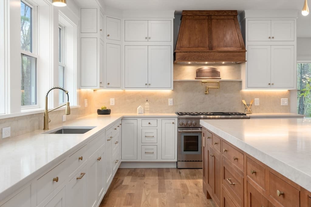 82 Deer Path Ln, Weston MA 02493 photo 8