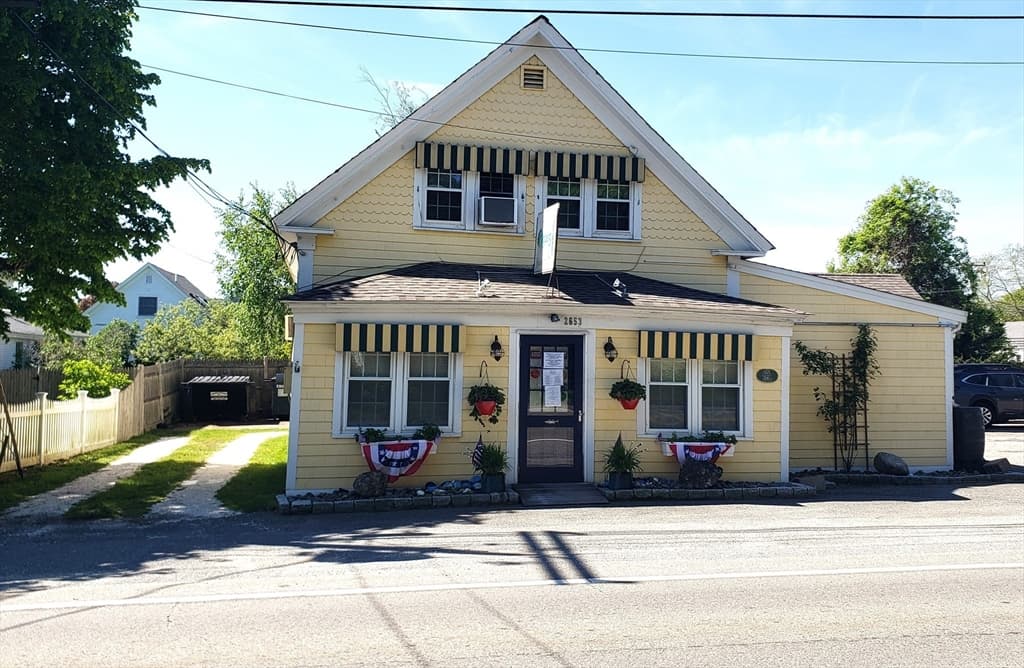 Single Family Residence at 2653 Main St, Chatham MA 02659, Chatham, photo 3 of 28