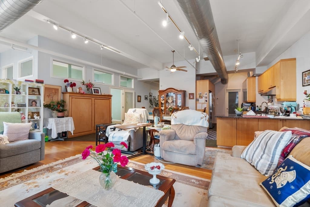 Condominium at 1180-1200 Washington St # 121, Boston MA 02118, photo 7 of 27