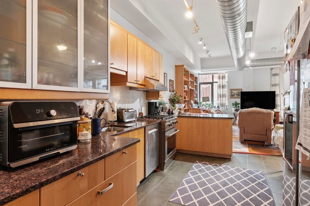 Condominium at 1180-1200 Washington St # 121, Boston MA 02118, photo 10 of 27