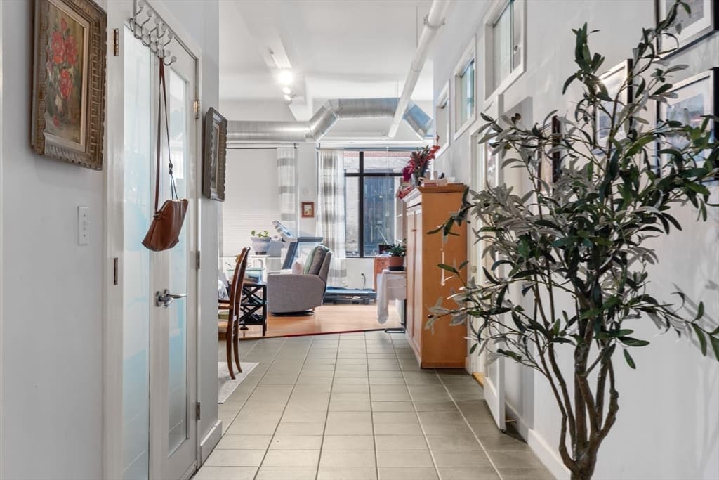 Condominium at 1180-1200 Washington St # 121, Boston MA 02118, photo 14 of 27