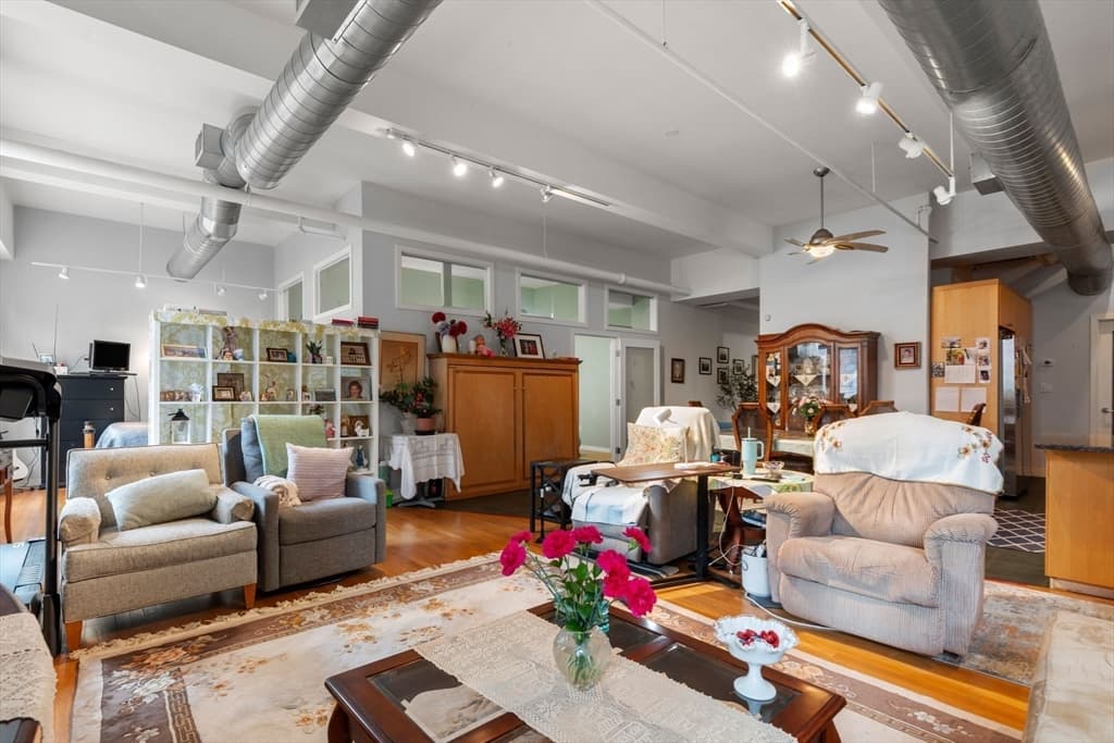 Condominium at 1180-1200 Washington St # 121, Boston MA 02118, photo 8 of 27