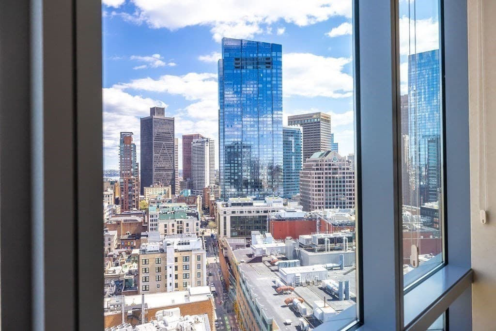 Condominium at 1 Avery St # 26D, Boston MA 02111, photo 10 of 40