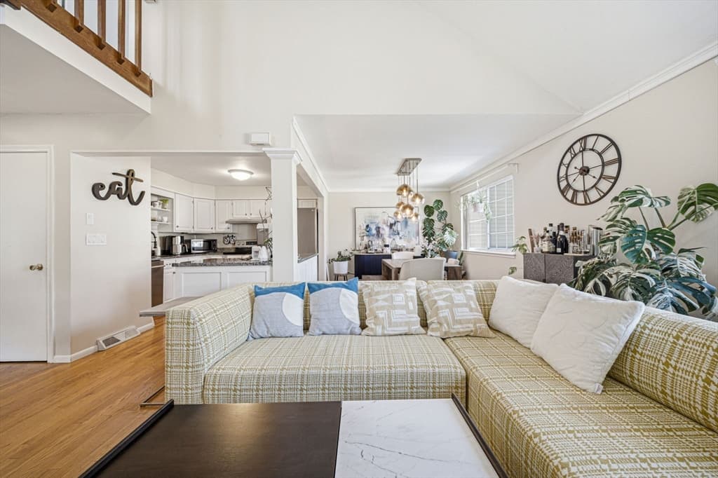 Condominium at 175 Tall Oaks Dr # F, Weymouth MA 02190, photo 6 of 32