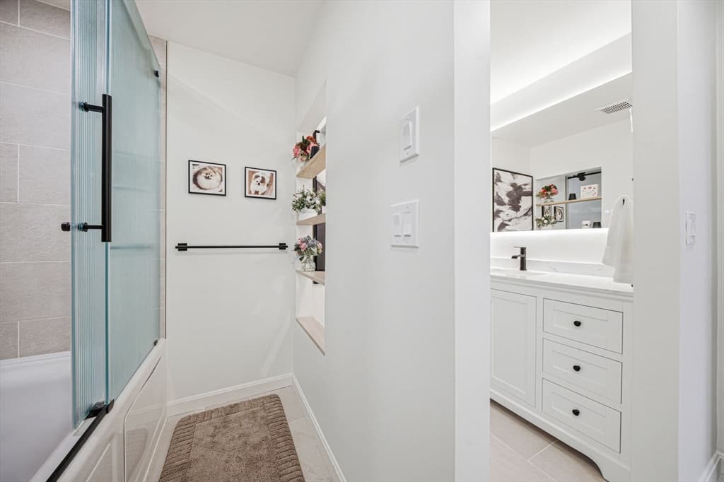 Condominium at 175 Tall Oaks Dr # F, Weymouth MA 02190, photo 12 of 32