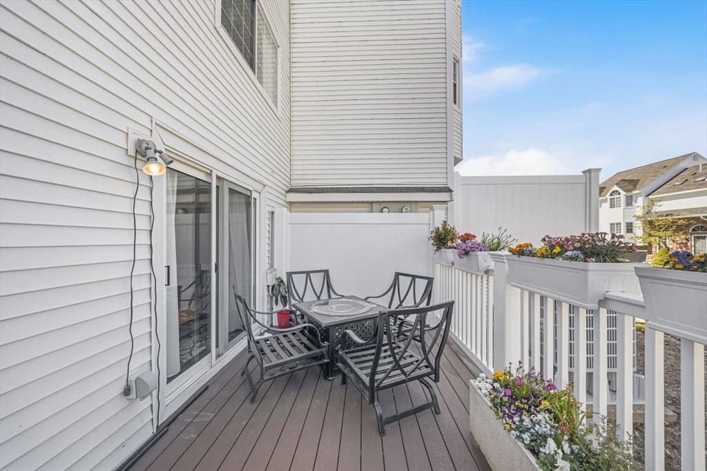Condominium at 175 Tall Oaks Dr # F, Weymouth MA 02190, photo 26 of 32