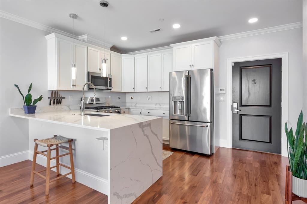 87 Medford Street # 407, Medford MA 02145