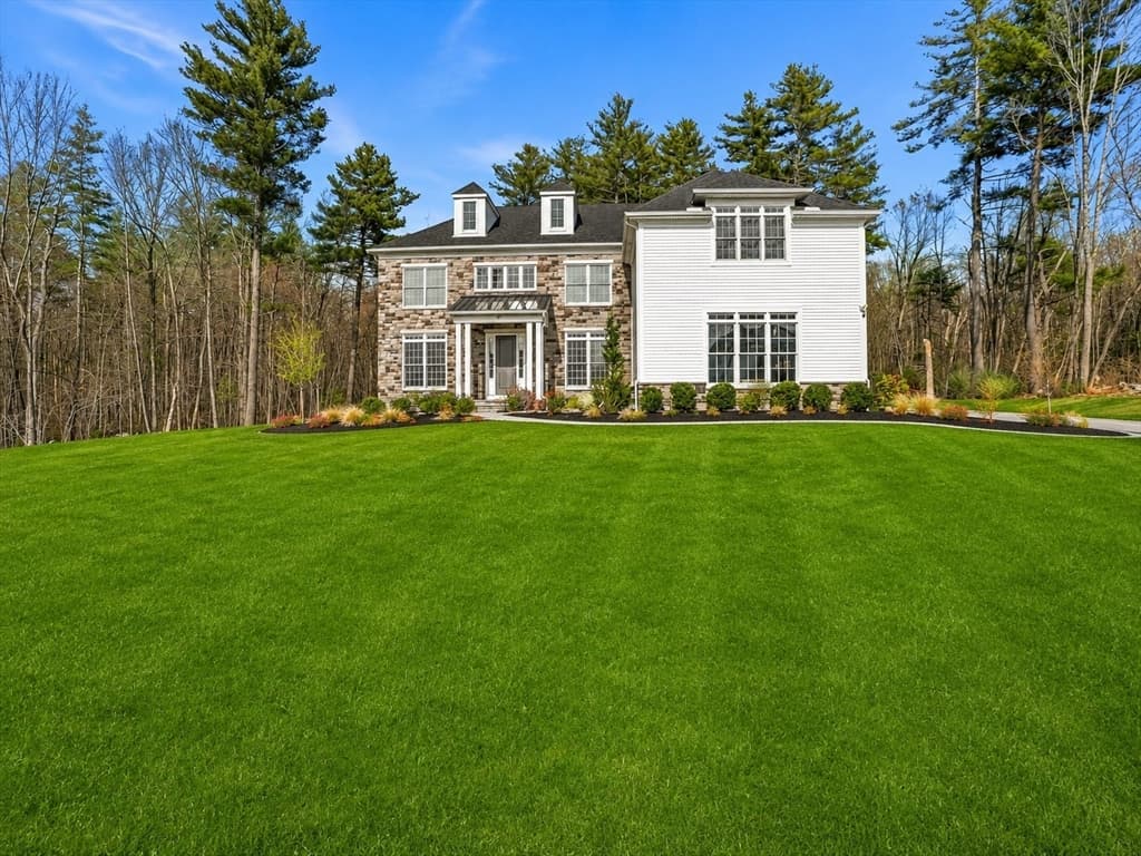 60 Chamberlain Street, Hopkinton MA 01748 photo 2