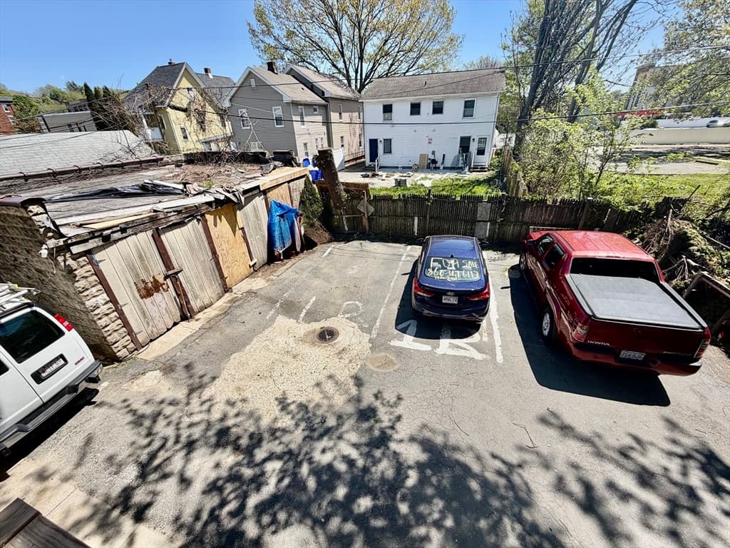 27 Loring St, Springfield MA 01105 photo 24