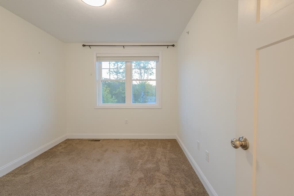 Condominium at 7 Gorham St # 60, Chelmsford MA 01824, photo 19 of 32