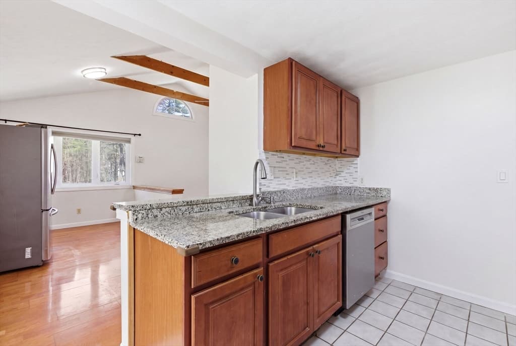 Single Family Residence at 10 Avila Rd, Billerica MA 01821, photo 12 of 31