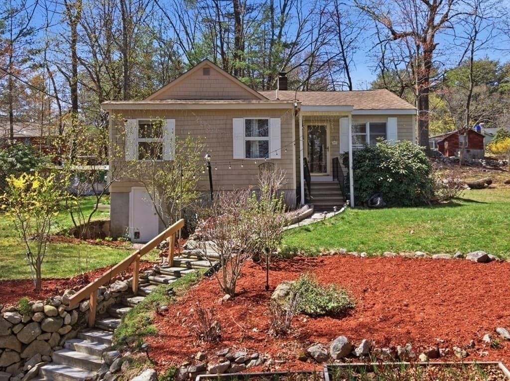 10 Avila Rd, Billerica MA 01821