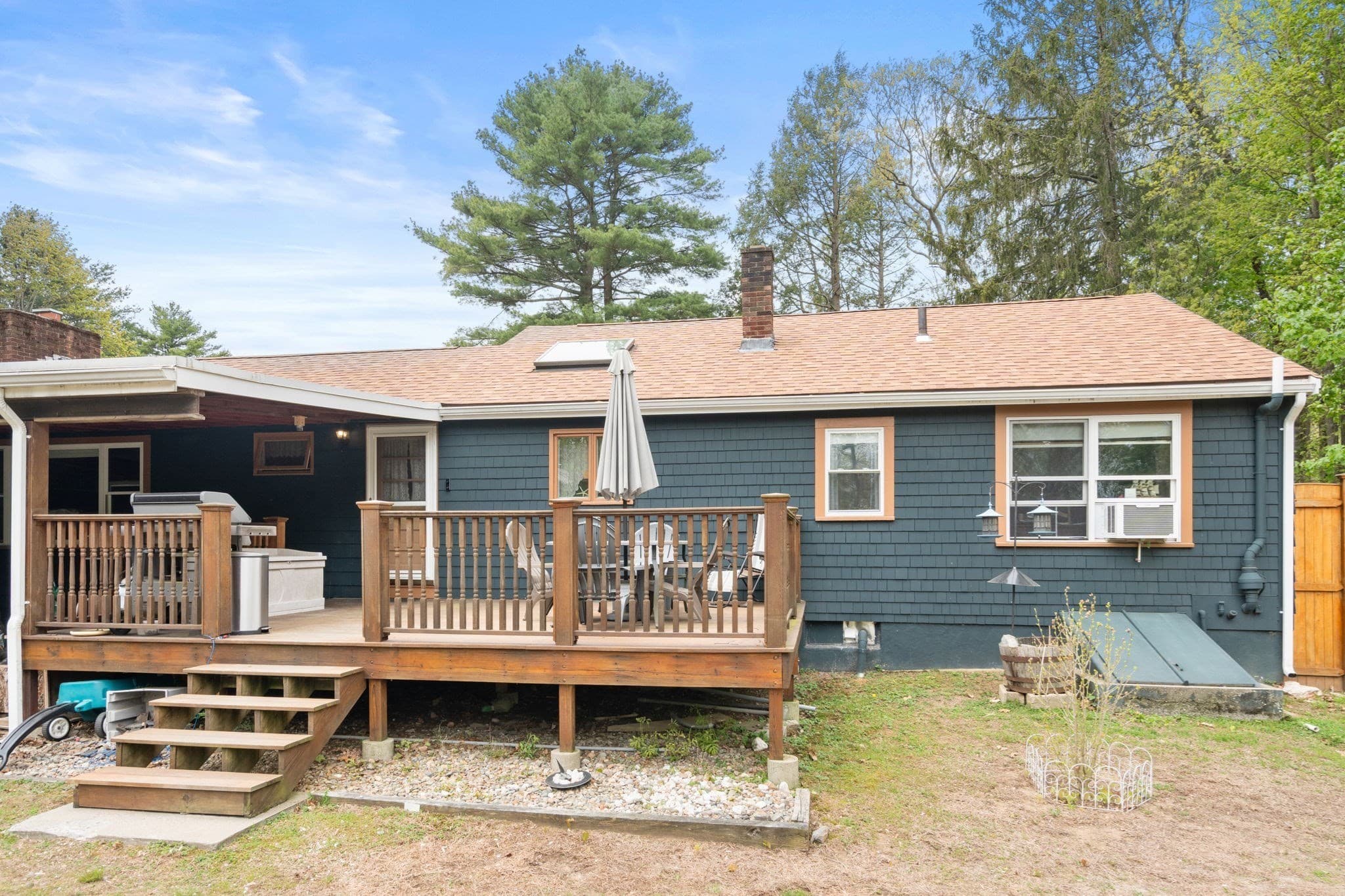 Single Family Residence at 139 Grove St, Mansfield MA 02048, photo 24 of 25
