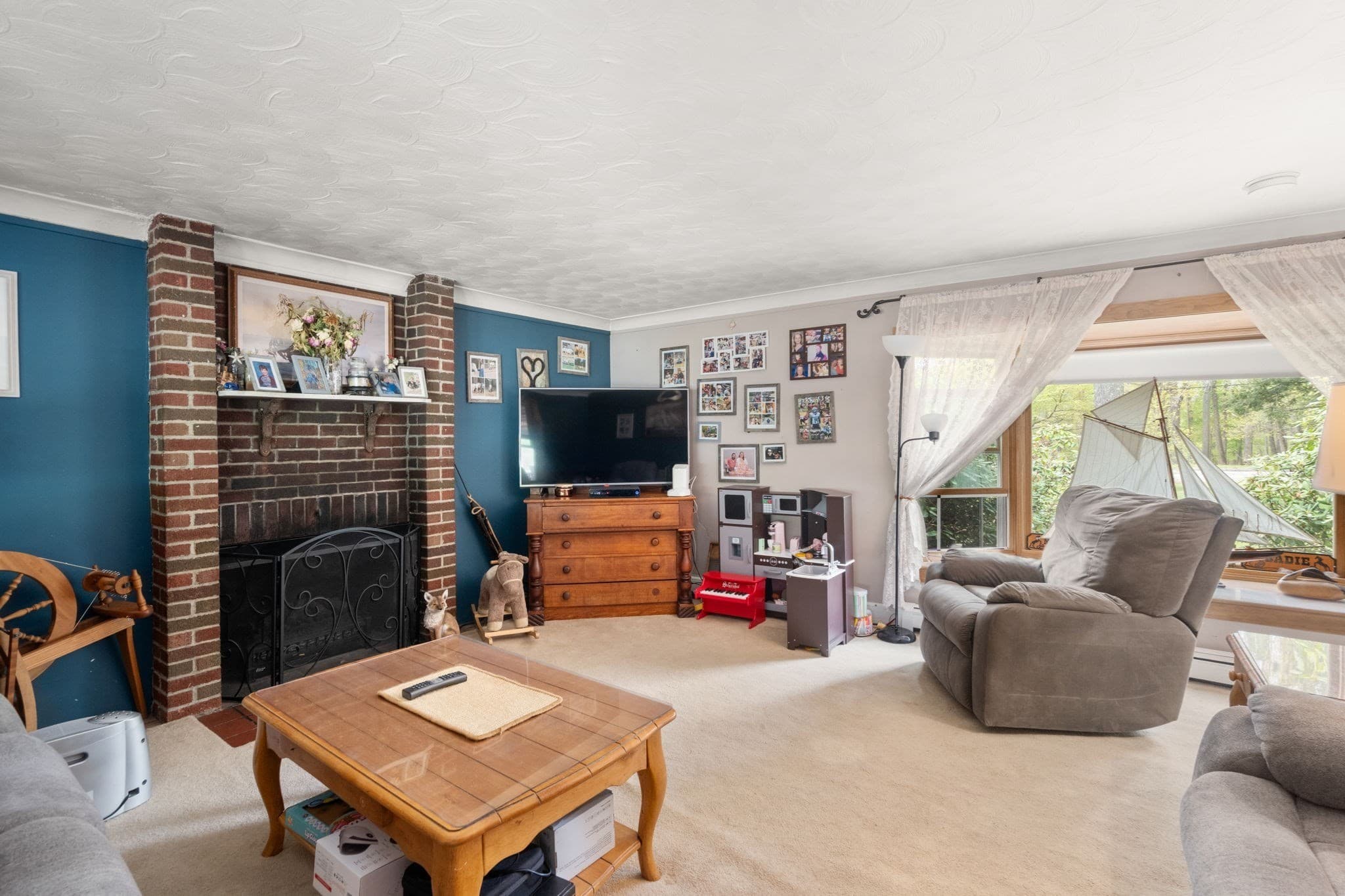 Single Family Residence at 139 Grove St, Mansfield MA 02048, photo 11 of 25