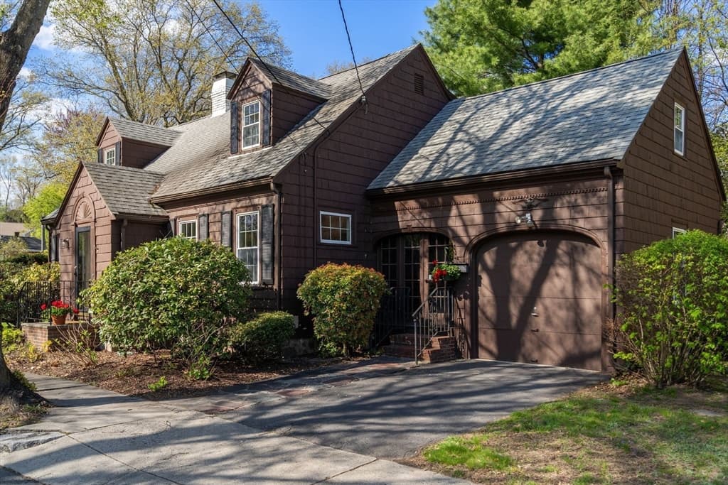 Single Family Residence at 45 Bonair Street, Boston MA 02132, photo 20 of 25