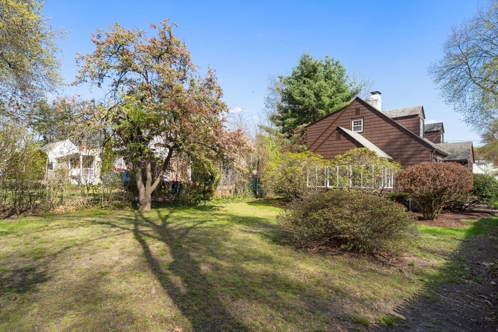 Single Family Residence at 45 Bonair Street, Boston MA 02132, photo 24 of 25