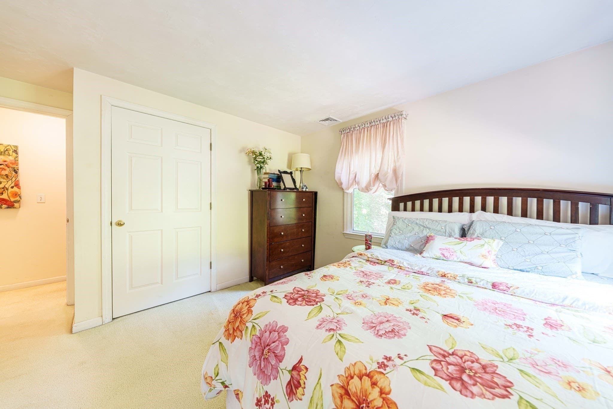 Single Family Residence at 21 Woodridge Rd, Milford MA 01757, photo 19 of 41