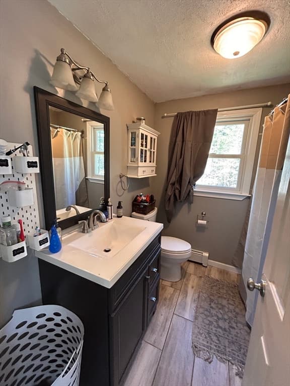 Single Family Residence at 21 Dinah's Way, Wareham MA 02571, photo 8 of 11