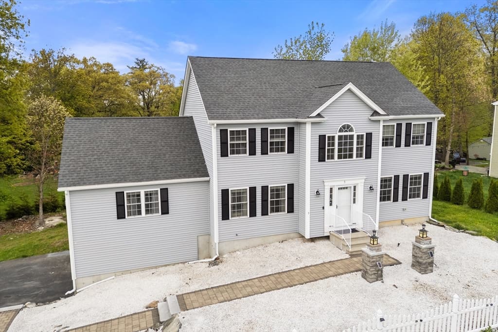 3 Moore Drive, Millbury MA 01527