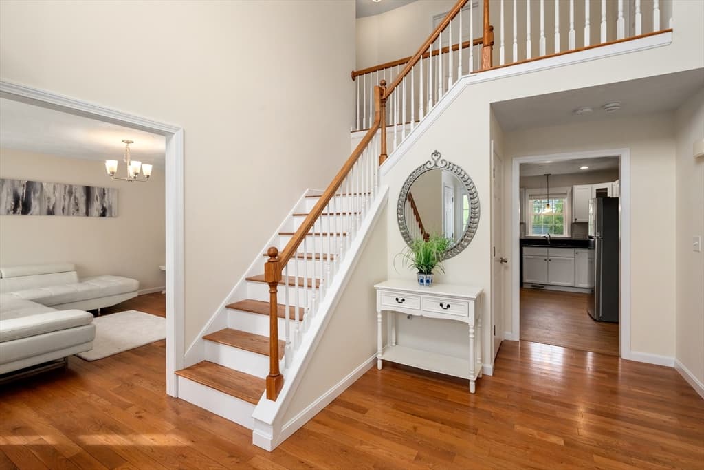 Single Family Residence at 3 Moore Drive, Millbury MA 01527, Millbury, photo 4 of 37