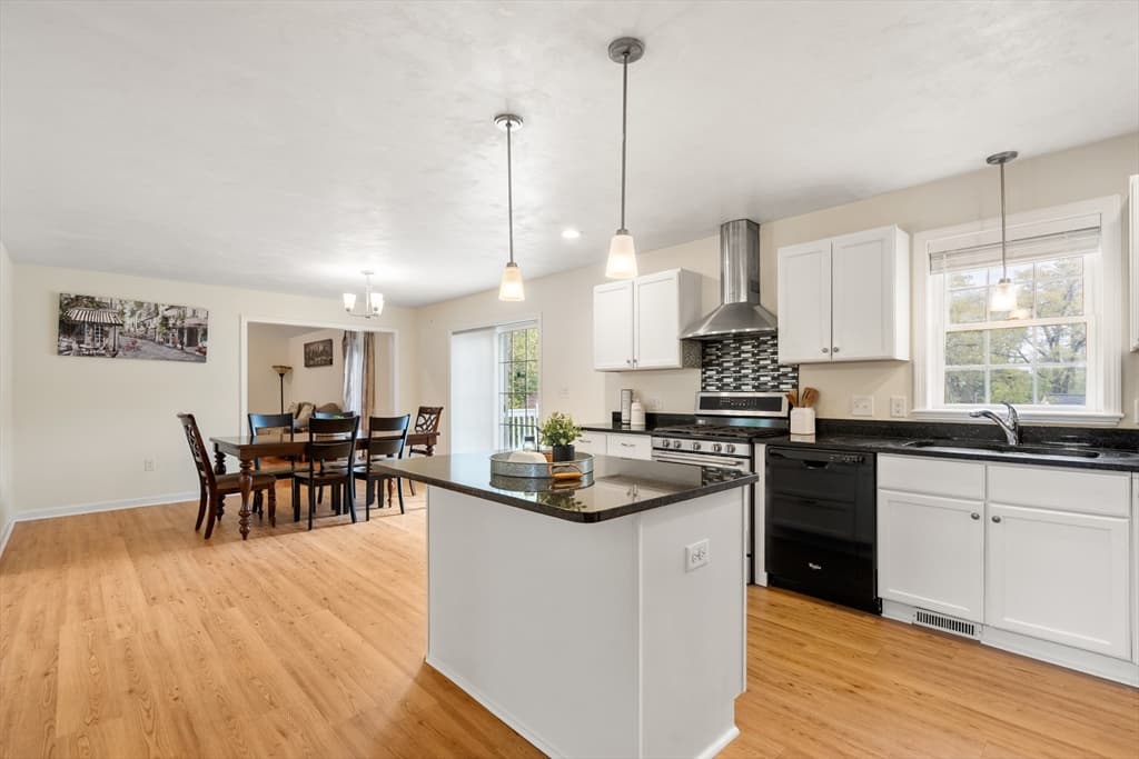 Single Family Residence at 3 Moore Drive, Millbury MA 01527, Millbury, photo 8 of 37