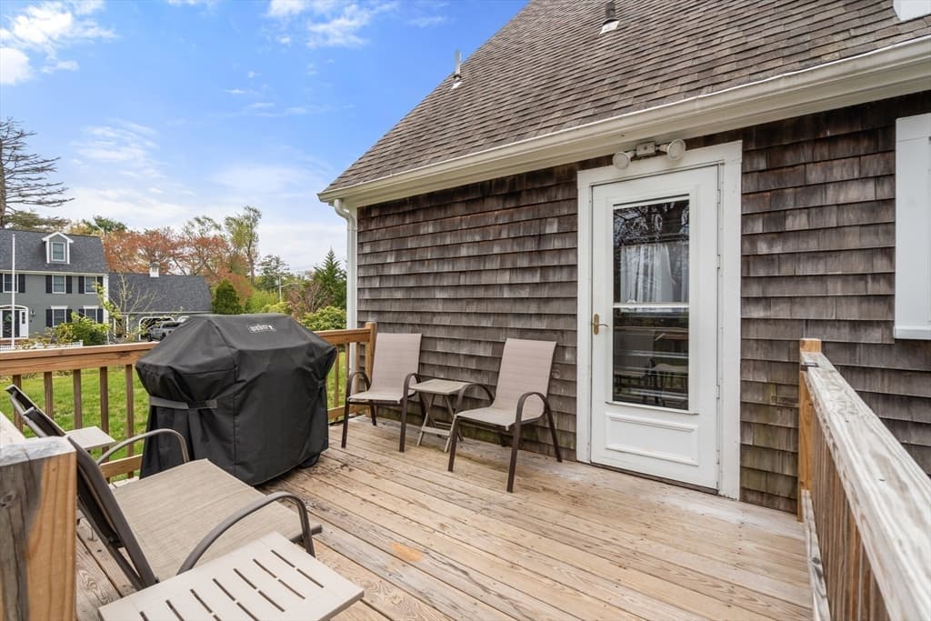 Single Family Residence at 180 Plain St, Marshfield MA 02050, photo 23 of 35