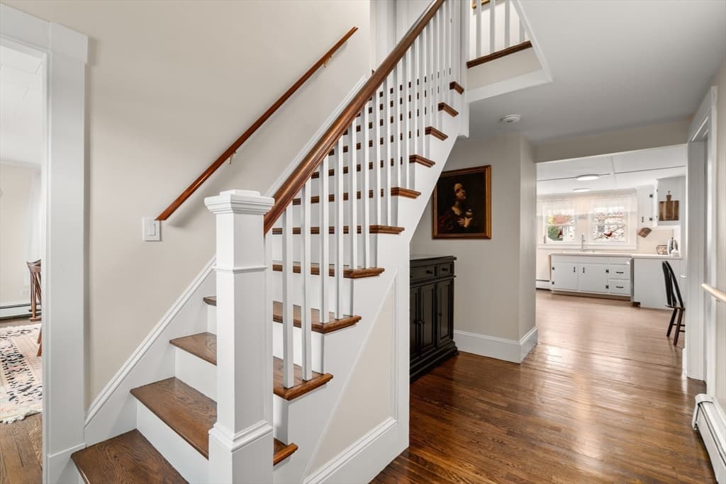 Single Family Residence at 180 Plain St, Marshfield MA 02050, photo 2 of 35