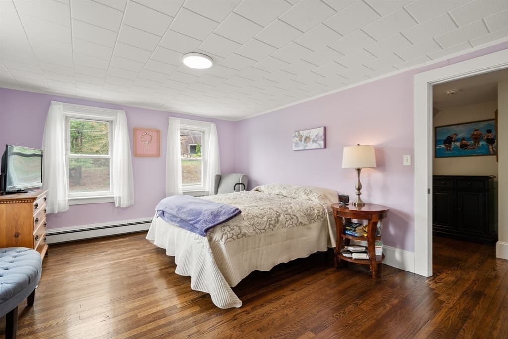 Single Family Residence at 180 Plain St, Marshfield MA 02050, photo 5 of 35
