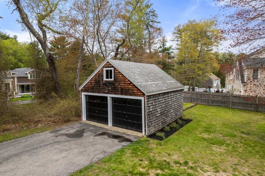 Single Family Residence at 180 Plain St, Marshfield MA 02050, photo 29 of 35