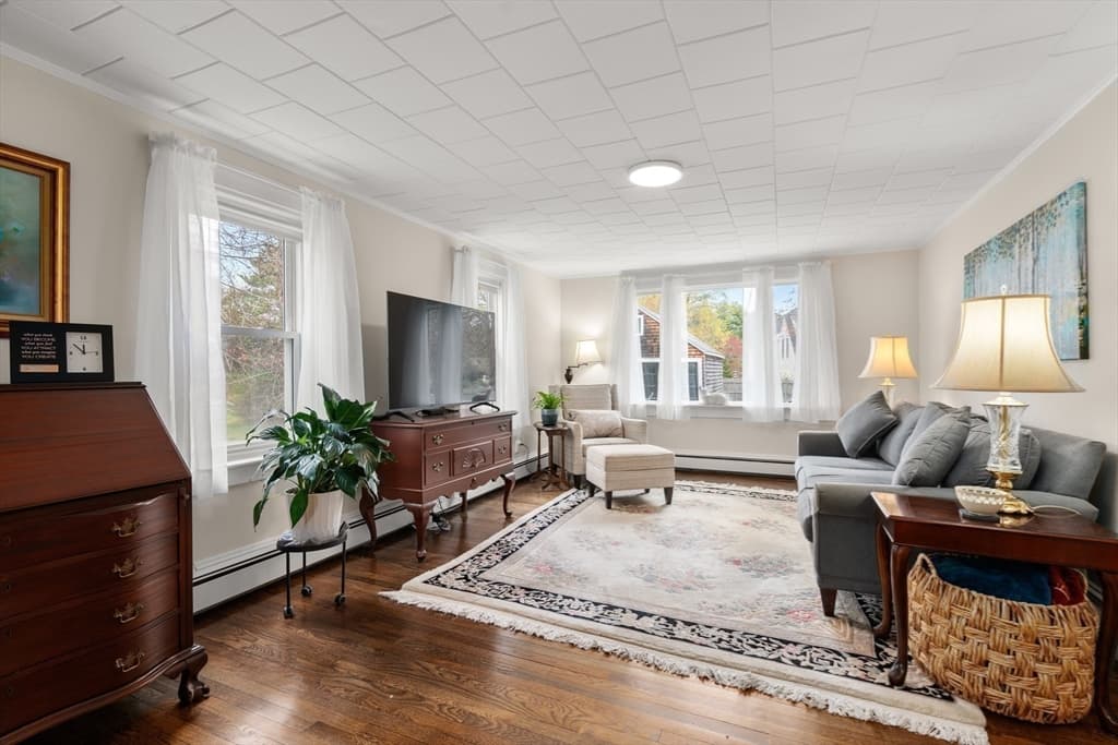 Single Family Residence at 180 Plain St, Marshfield MA 02050, photo 8 of 35