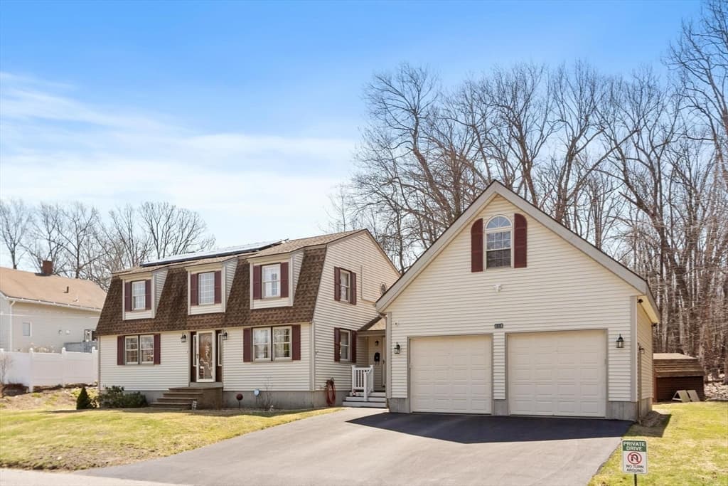 111 Seneca St, Fitchburg MA 01420