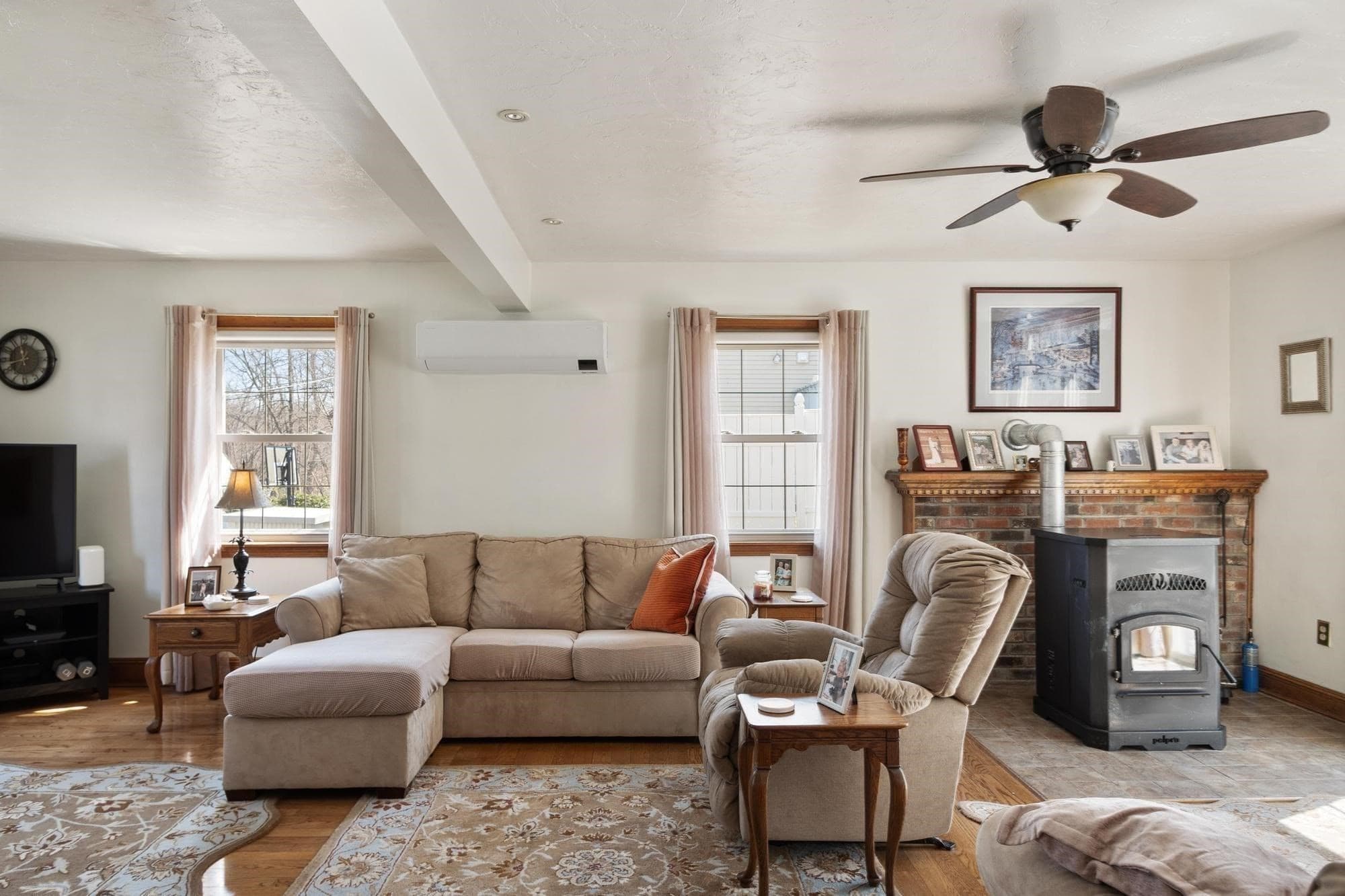 Single Family Residence at 111 Seneca St, Fitchburg MA 01420, photo 19 of 42