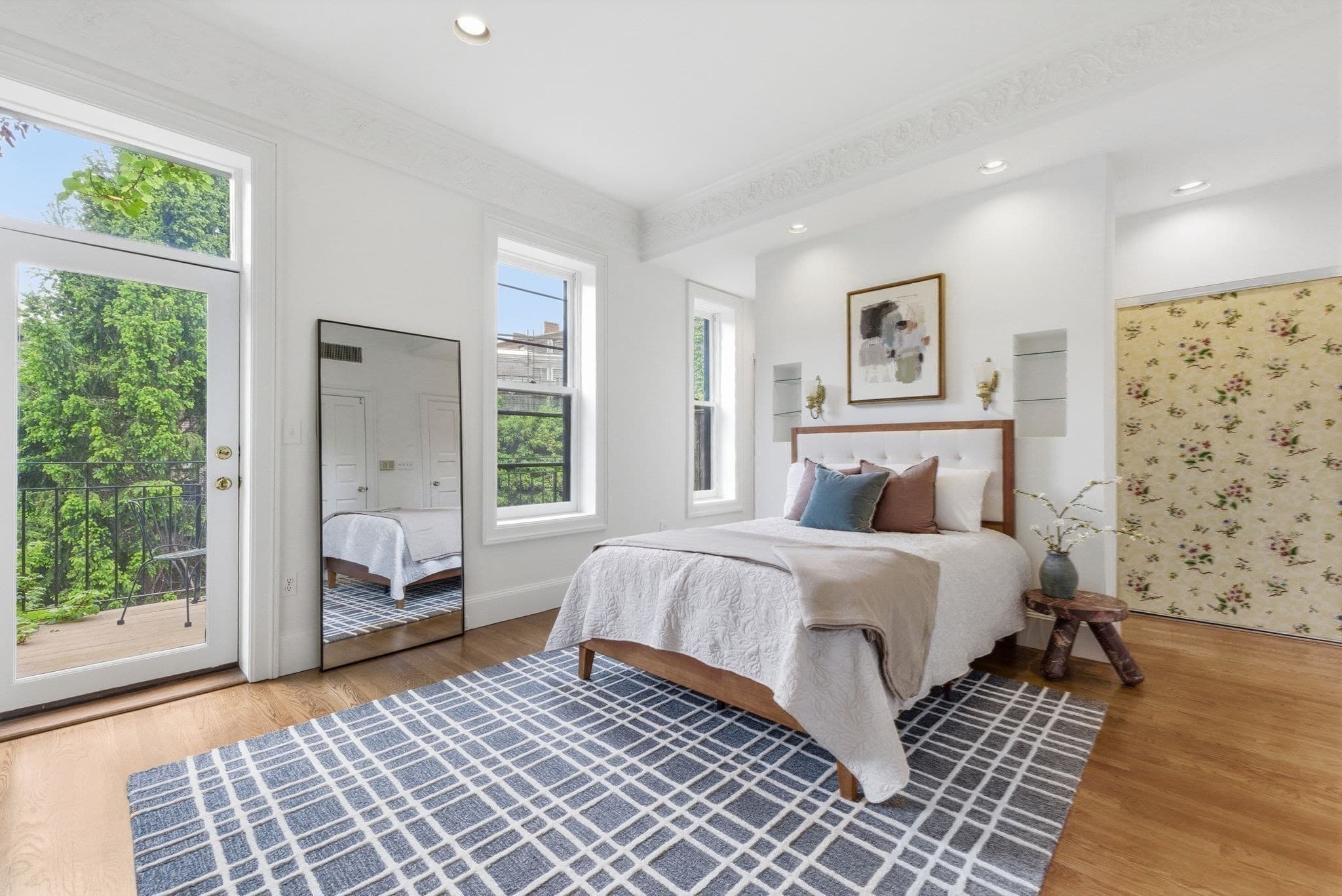 Condominium at 131 Mount Vernon St # 2, Boston MA 02108, photo 8 of 13