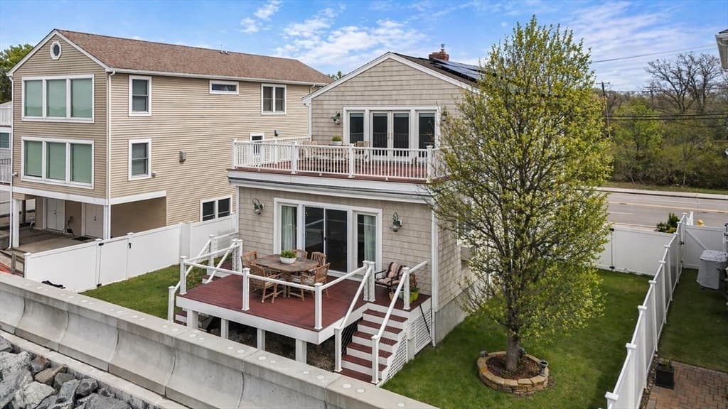 Single Family Residence at 706 Sea St, Quincy MA 02169, photo 2 of 20