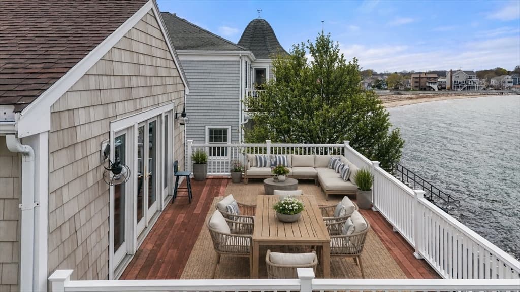 706 Sea St, Quincy MA 02169
