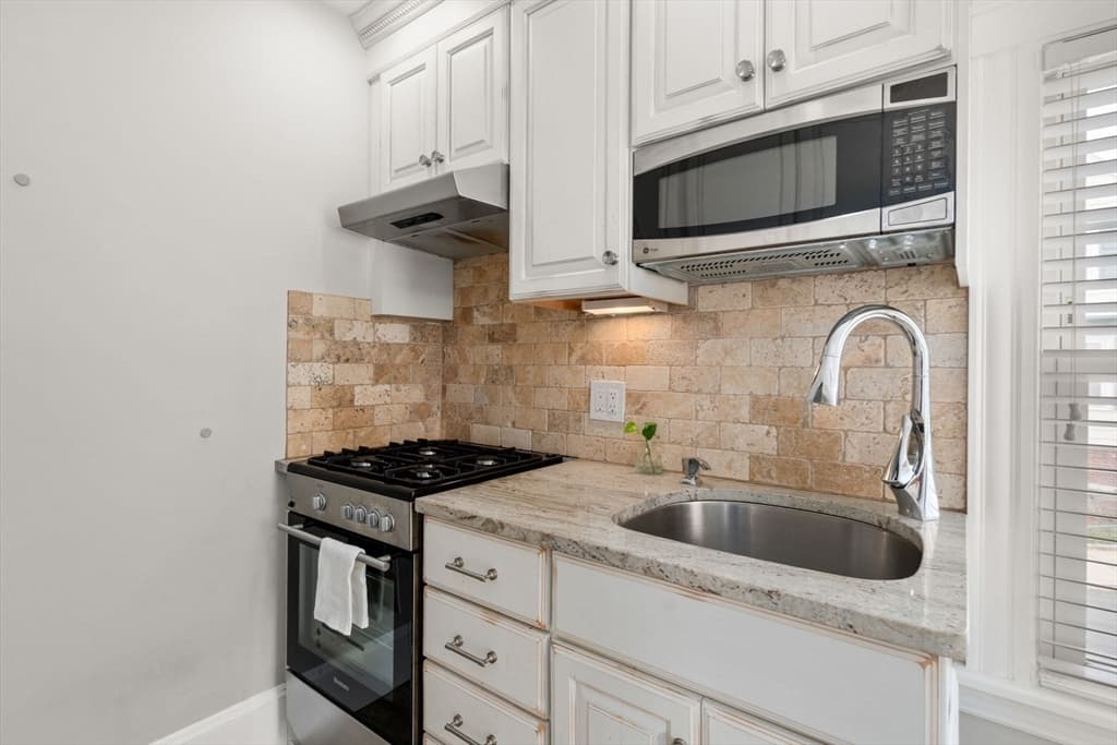 600 Shirley St # 11, Winthrop MA 02152 photo 9