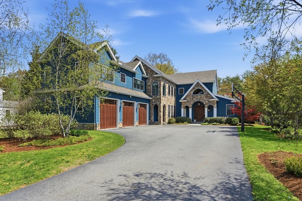 21 Fletcher Road, Bedford MA 01730