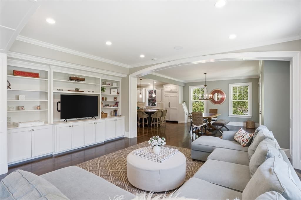 21 Fletcher Road, Bedford MA 01730 photo 5
