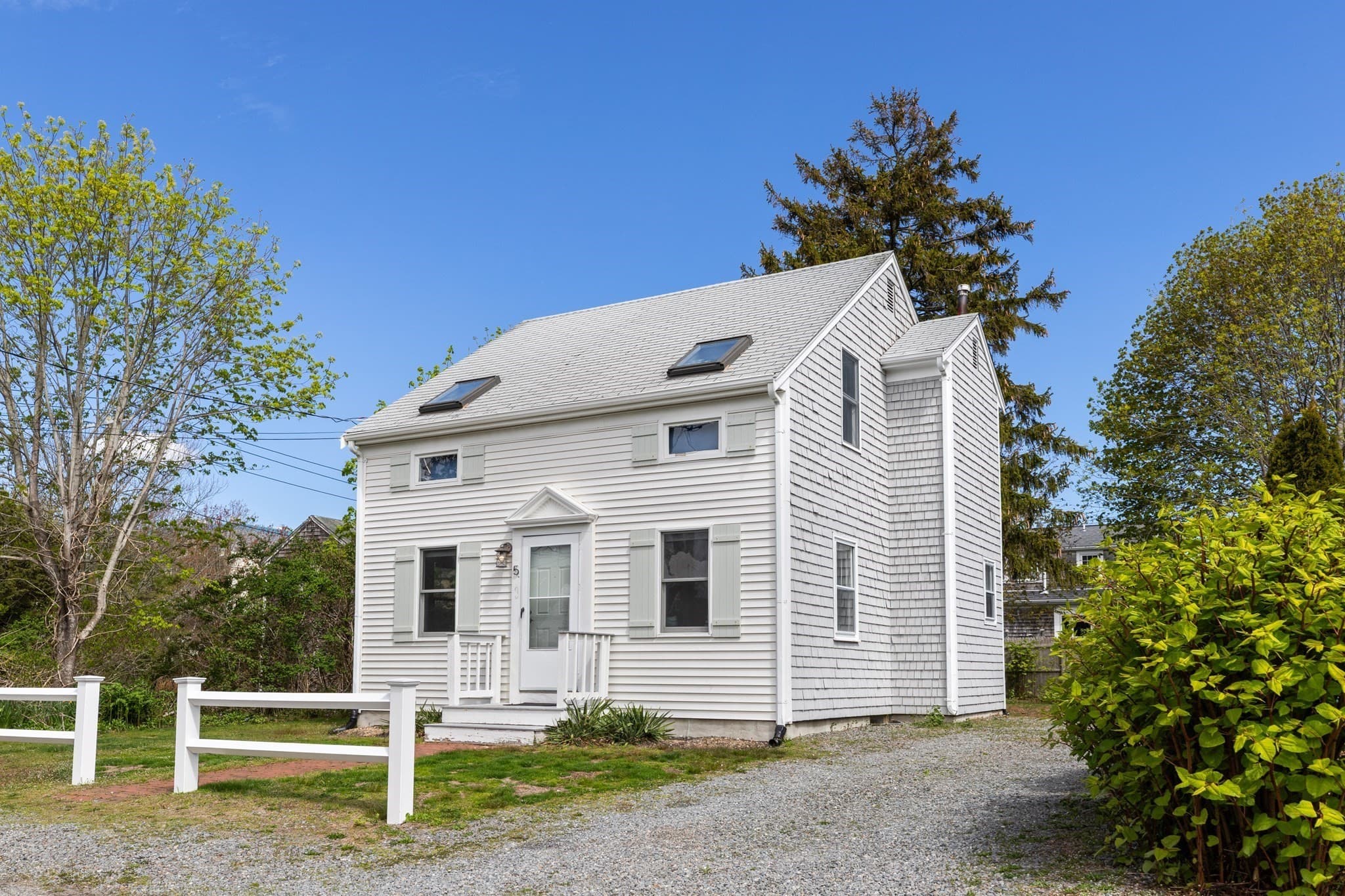 Single Family Residence at 5 Rosetta St, Yarmouth MA 02673, photo 2 of 32