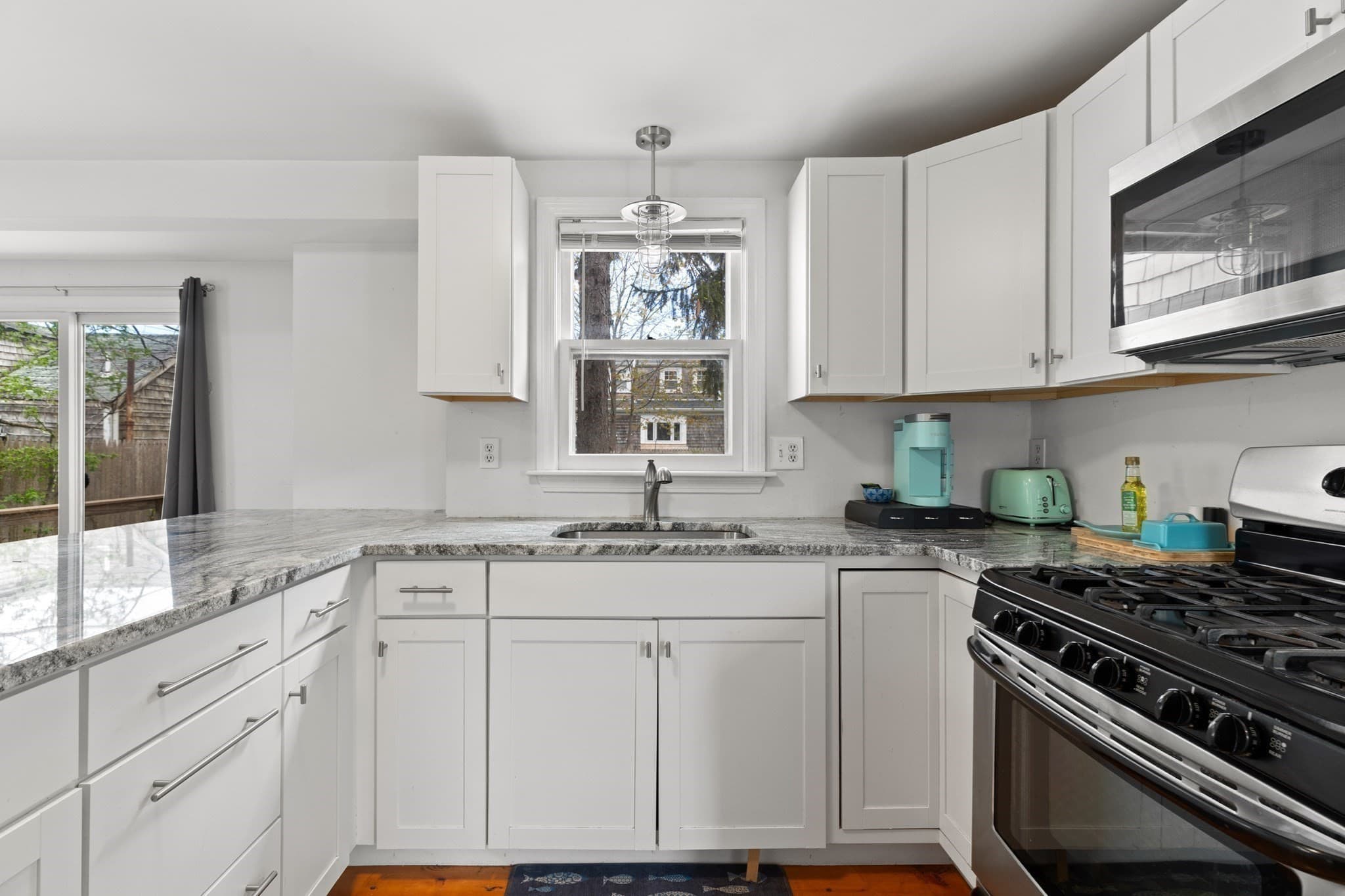 Single Family Residence at 5 Rosetta St, Yarmouth MA 02673, photo 3 of 32